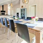 Ferienhaus Anuk - 2-3km From The Sea By Interhome *