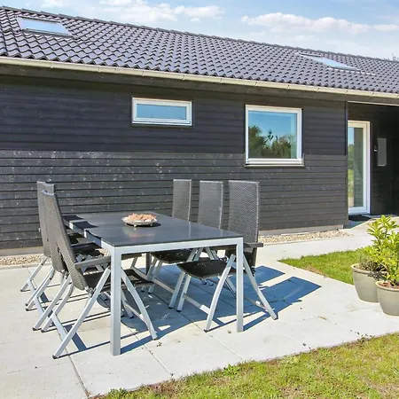 Anuk - 2-3km From The Sea In Western Jutland By Interhome