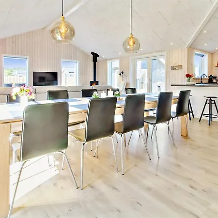 Anuk - 2-3km From The Sea By Interhome 別荘