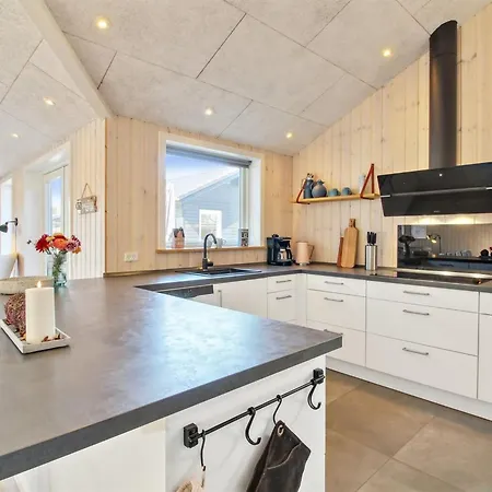 別荘 Anuk - 2-3km From The Sea By Interhome *