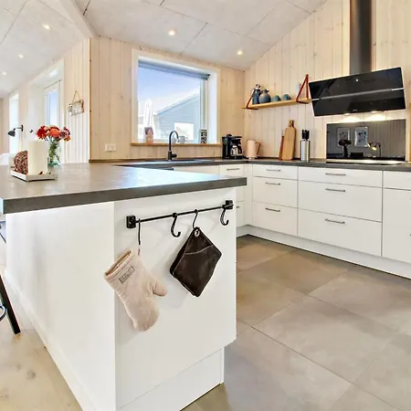 別荘 Anuk - 2-3km From The Sea By Interhome *