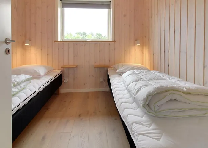 Vakantiehuis Anuk - 2-3km From The Sea By Interhome *